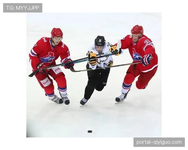 中国冰球联赛与俄罗斯大陆冰球联赛签署转播与青训合作备忘录